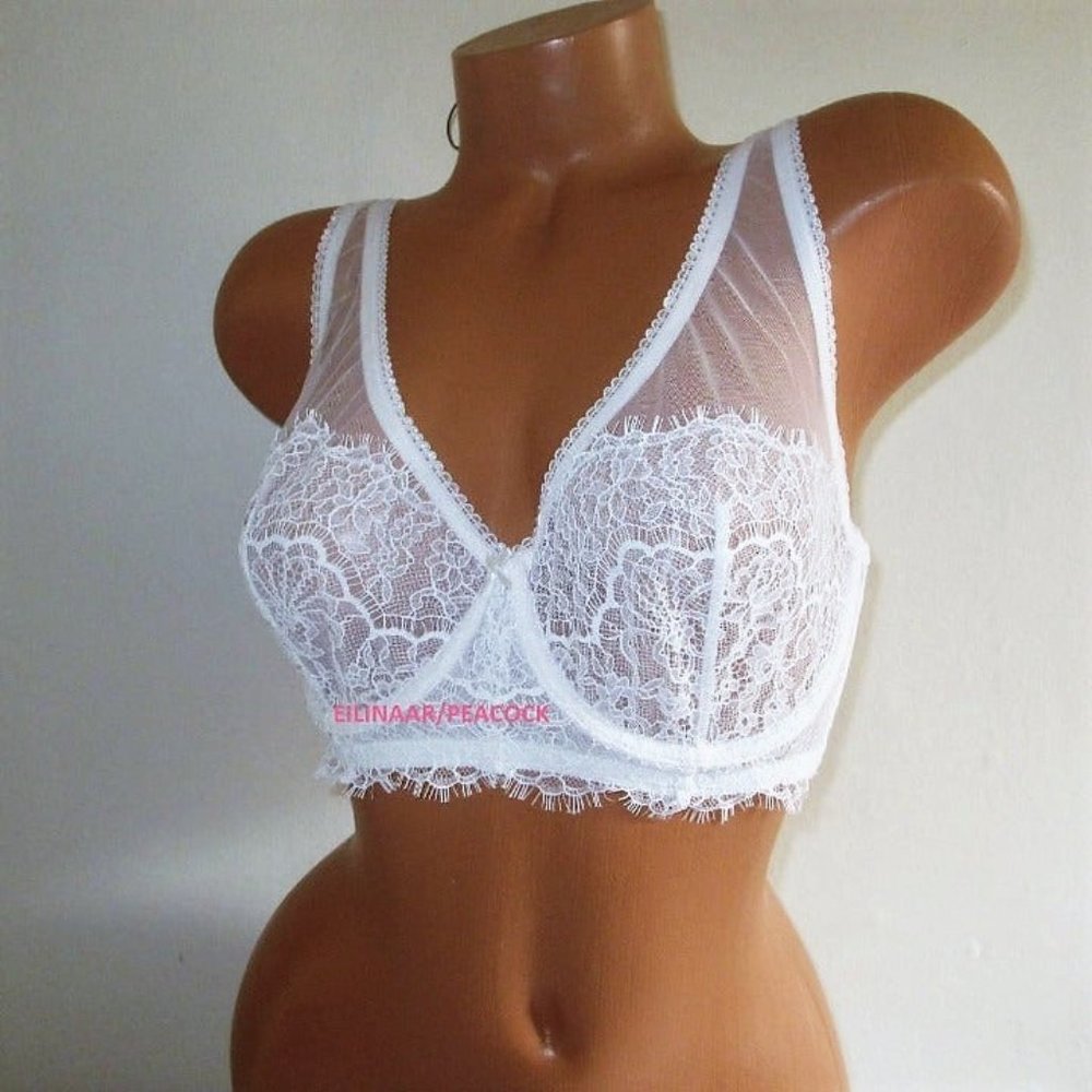 38C VICTORIA SECRET Dream Angels Unlined Plunge Bra Lace Underwire $60